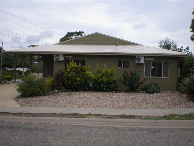 1 Craigie Court, Bowen QLD 4805