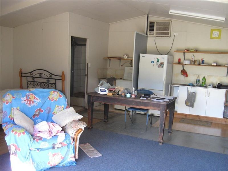 5 Peters Place, Bowen QLD 4805