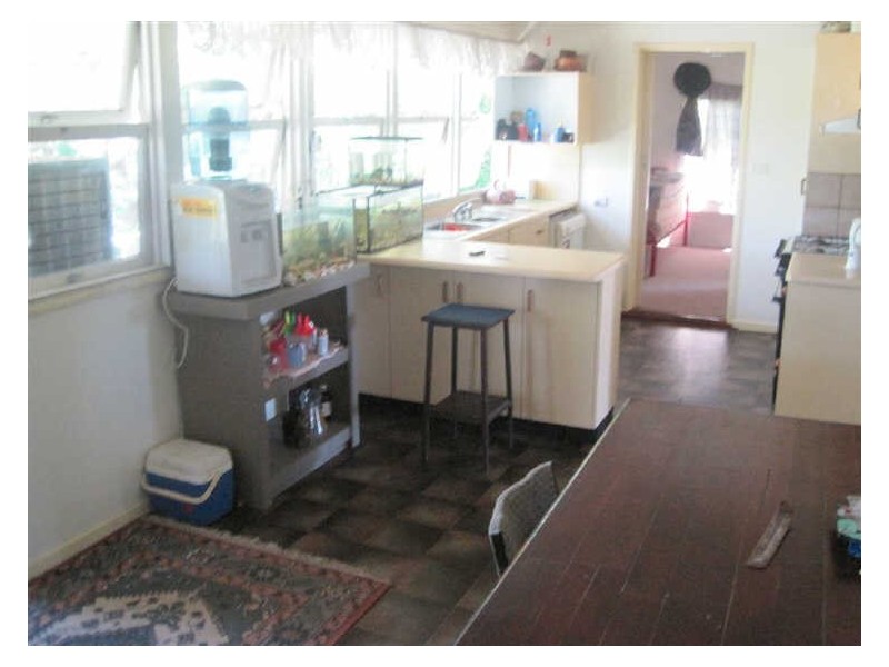 17 Poole Street, Bowen QLD 4805