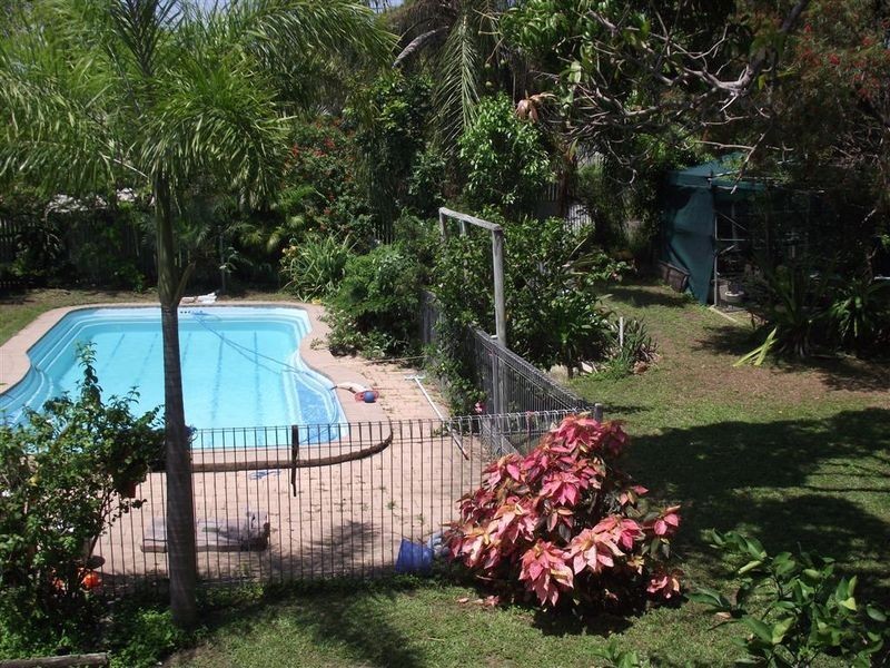 17 Poole Street, Bowen QLD 4805