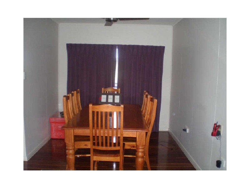 16 Daniel Street, Bowen QLD 4805