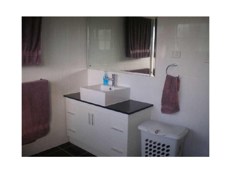 16 Daniel Street, Bowen QLD 4805