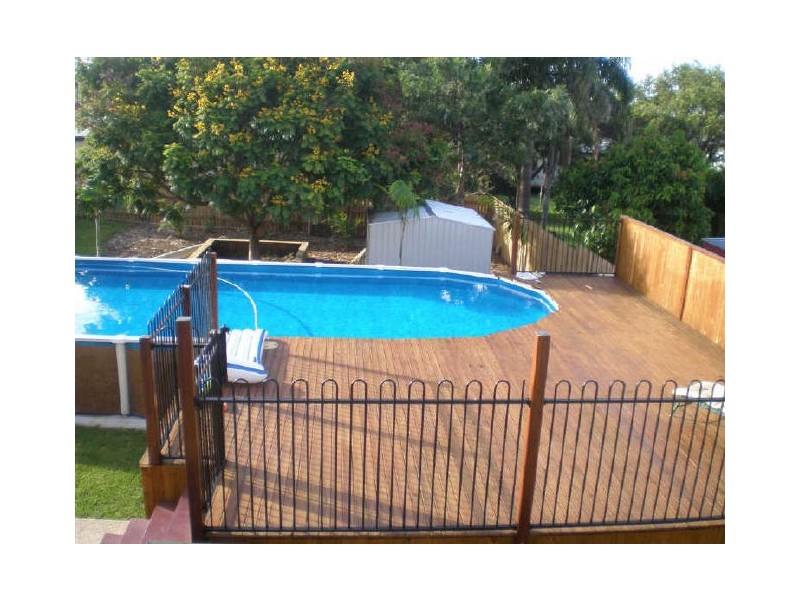 16 Daniel Street, Bowen QLD 4805
