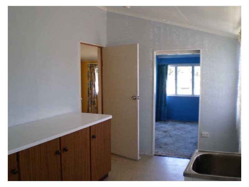 14 Livingstone Street, Bowen QLD 4805