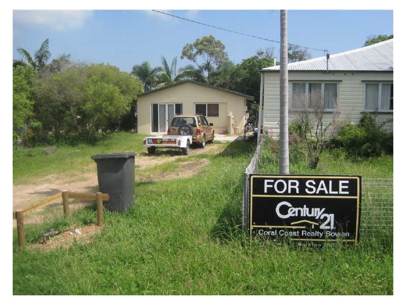 14 Livingstone Street, Bowen QLD 4805
