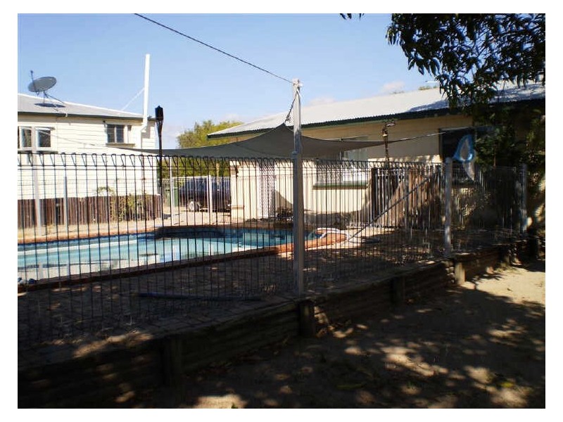 14 Livingstone Street, Bowen QLD 4805
