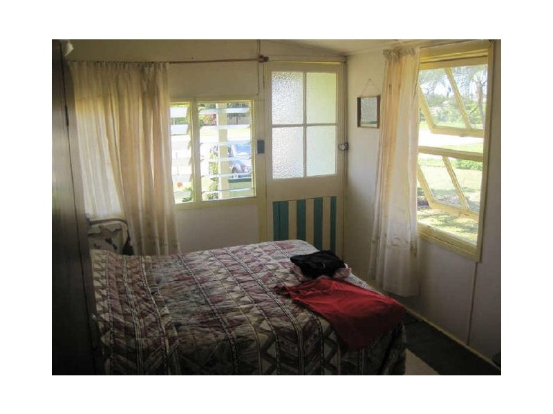 19 Thomas Street, Bowen QLD 4805