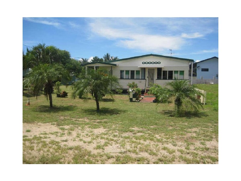 19 Thomas Street, Bowen QLD 4805