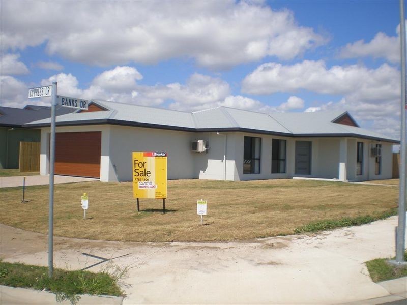 2 Cypress Crescent, Bowen QLD 4805