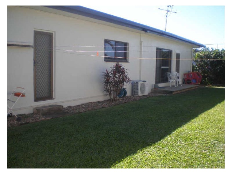 107 Hillview Road, Bowen QLD 4805