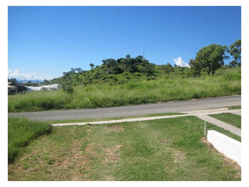 8 Tynwald Avenue, Bowen QLD 4805