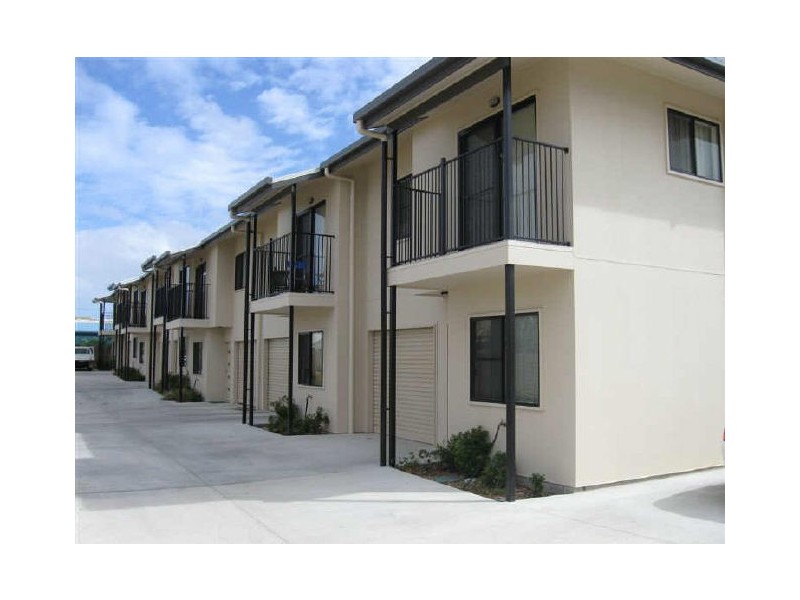 4/34 Poole Street, Bowen QLD 4805