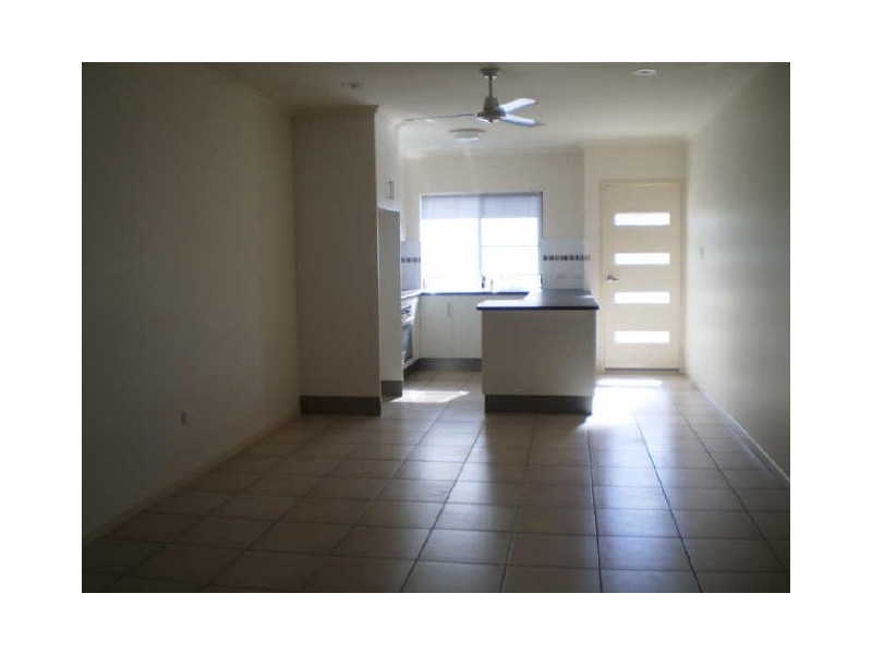 4/34 Poole Street, Bowen QLD 4805