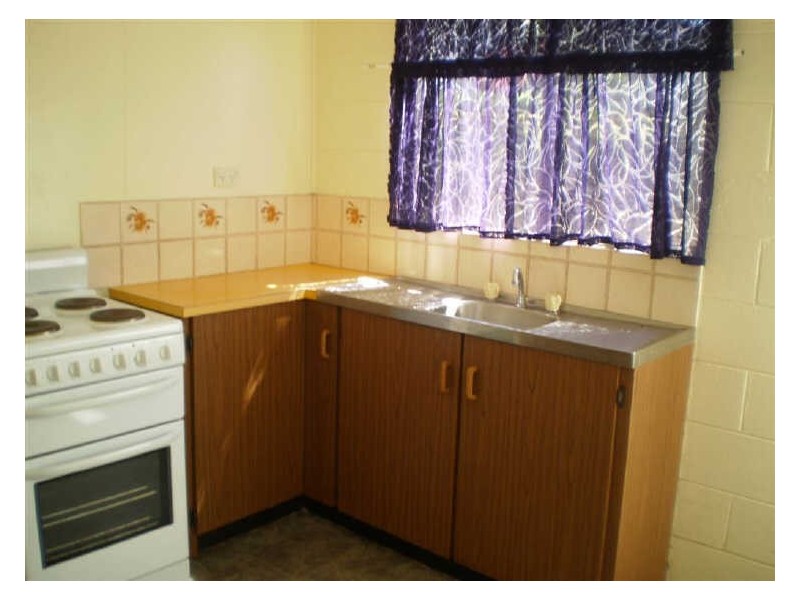 3/121 Herbert Street, Bowen QLD 4805