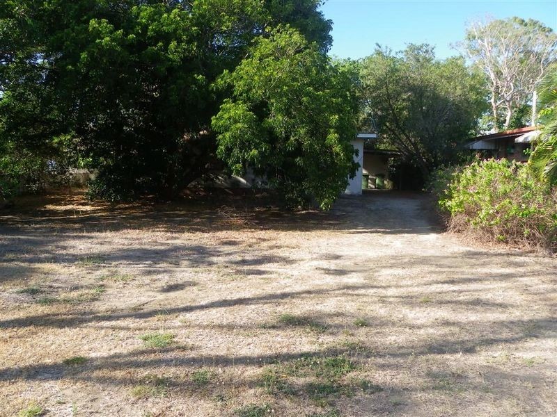 22 Horseshoe Bay Road, Bowen QLD 4805