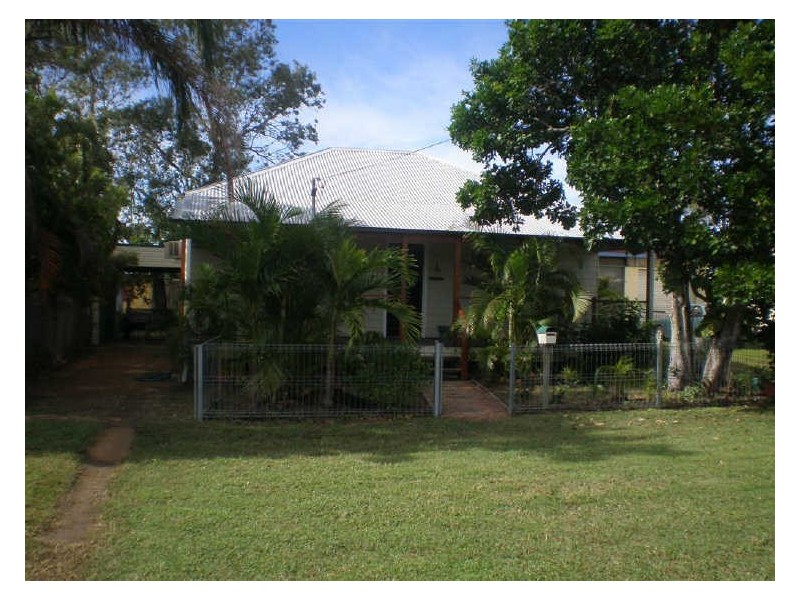 15 Kennedy Street, Bowen QLD 4805
