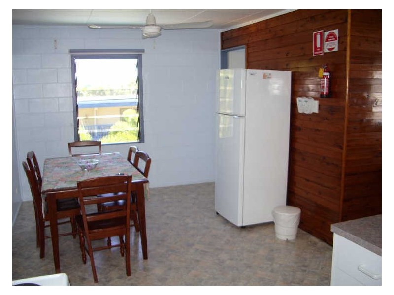 4/47 Horseshoe Bay Road, Bowen QLD 4805