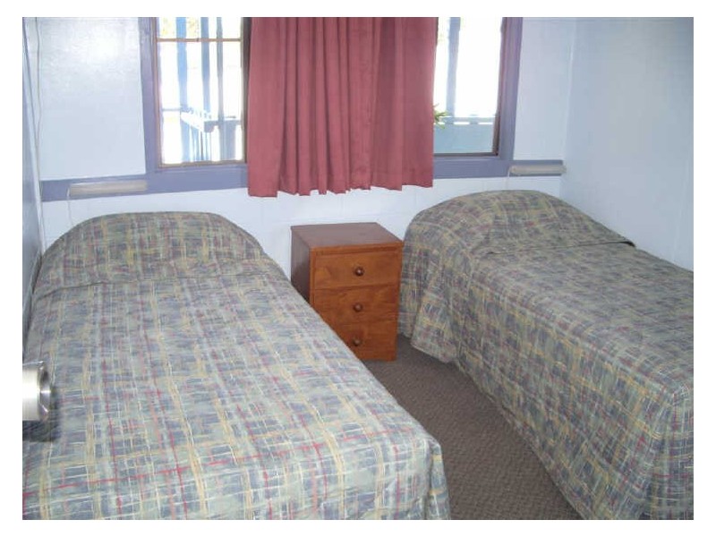 4/47 Horseshoe Bay Road, Bowen QLD 4805