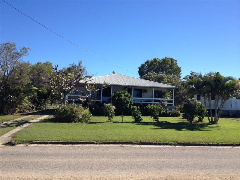 50 Gordon Street, Bowen QLD 4805