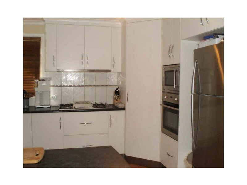 10 Kennedy Street, Bowen QLD 4805