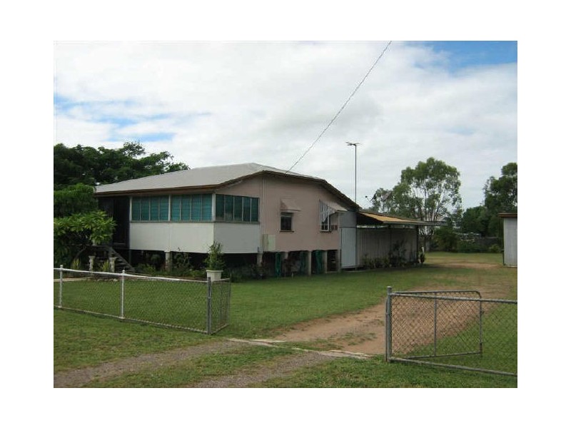 16 Birralee Road, Collinsville QLD 4804