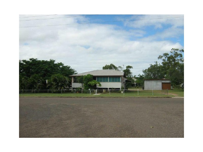 16 Birralee Road, Collinsville QLD 4804