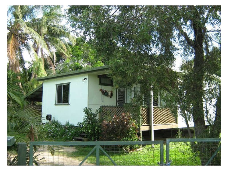 69 Queens Road, Bowen QLD 4805