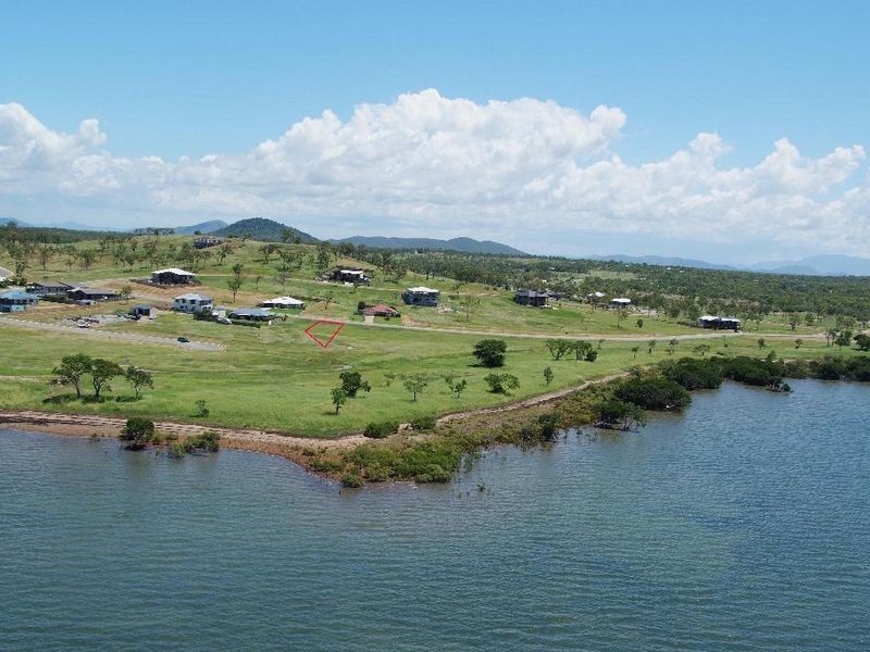 20 Marine Parade, Bowen QLD 4805