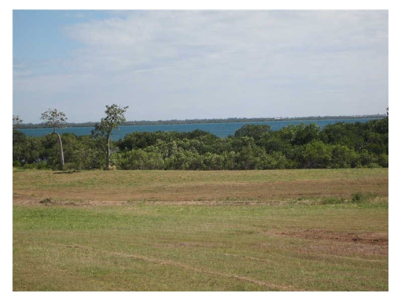 20 Marine Parade, Bowen QLD 4805