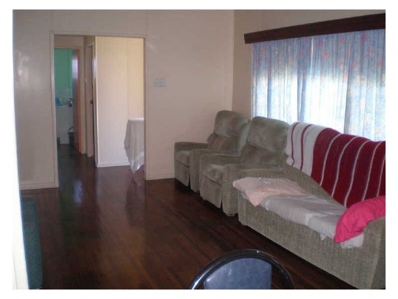 129 Herbert Street, Bowen QLD 4805