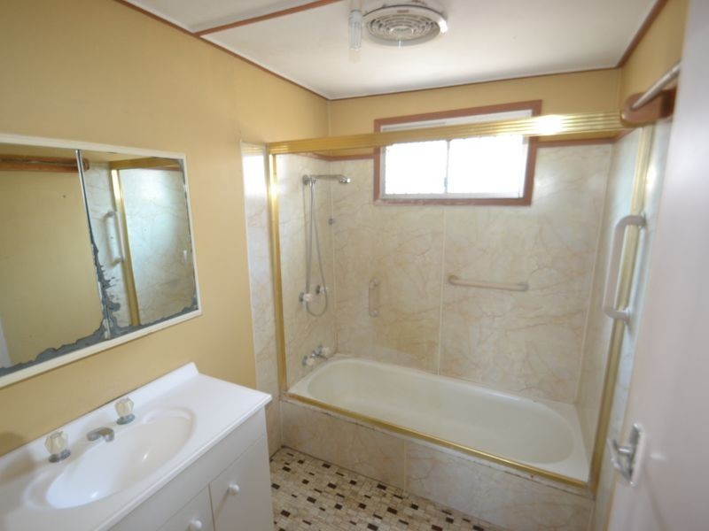 13 Leichhardt Lane, Bowen QLD 4805