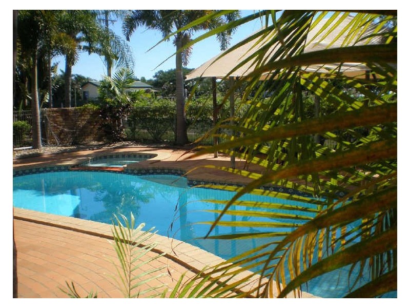 8/89 Horseshoe Bay Road, Bowen QLD 4805