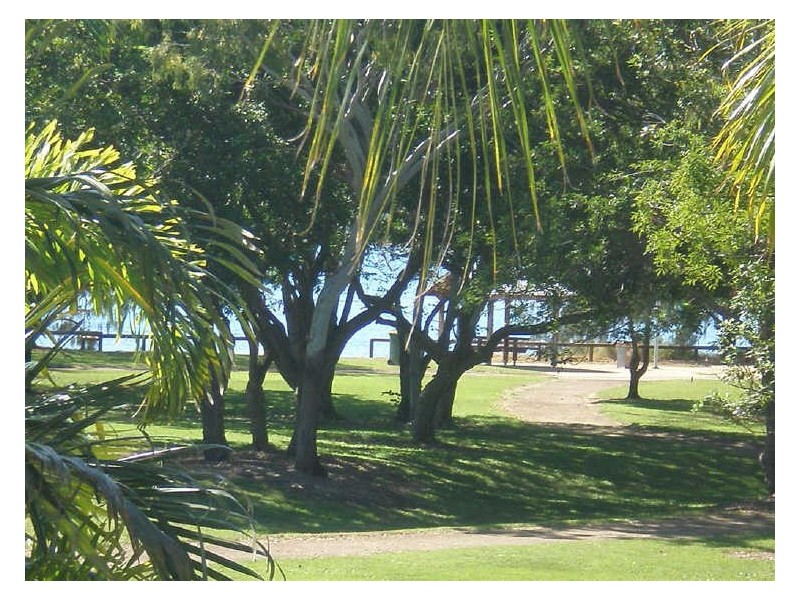 8/89 Horseshoe Bay Road, Bowen QLD 4805