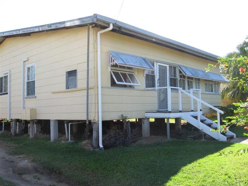 120 Powell Street, Bowen QLD 4805