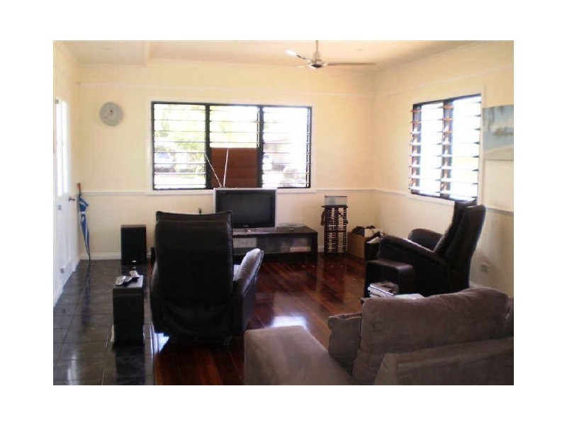 18 Gilbert Street, Bowen QLD 4805