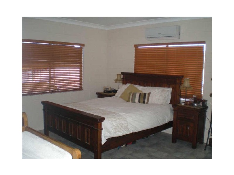 1 Gloucester Street, Bowen QLD 4805