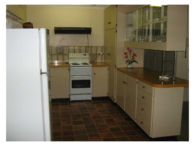 42 Tollington Road, Bowen QLD 4805