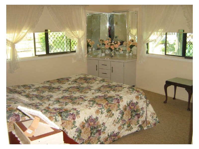 42 Tollington Road, Bowen QLD 4805