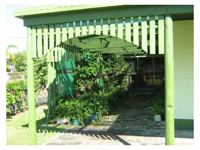 42 Tollington Road, Bowen QLD 4805