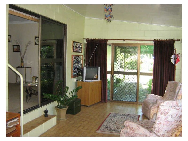 42 Tollington Road, Bowen QLD 4805