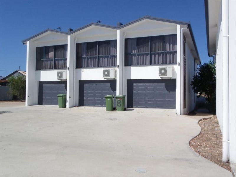 4/74a Powell Street, Bowen QLD 4805