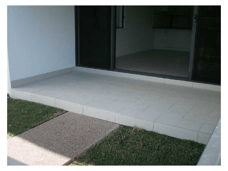 4/74a Powell Street, Bowen QLD 4805