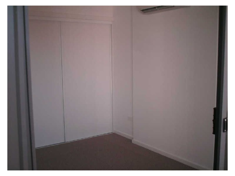 4/74a Powell Street, Bowen QLD 4805