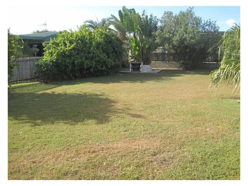 16 Wentworth Street, Bowen QLD 4805