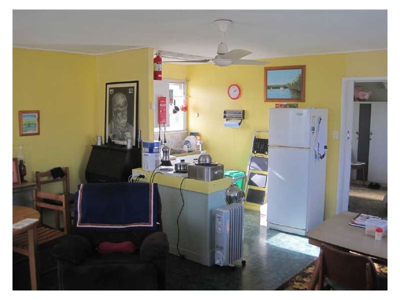 16 Wentworth Street, Bowen QLD 4805