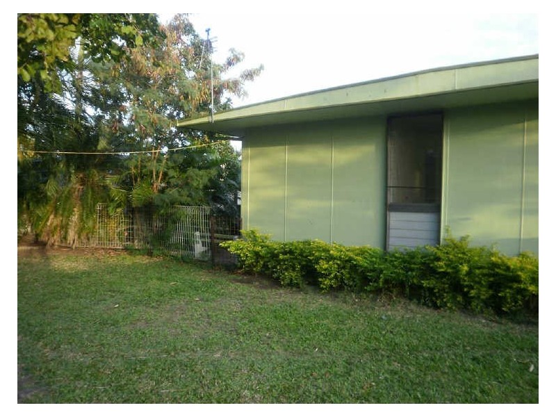 10 Suthers Street, Bowen QLD 4805