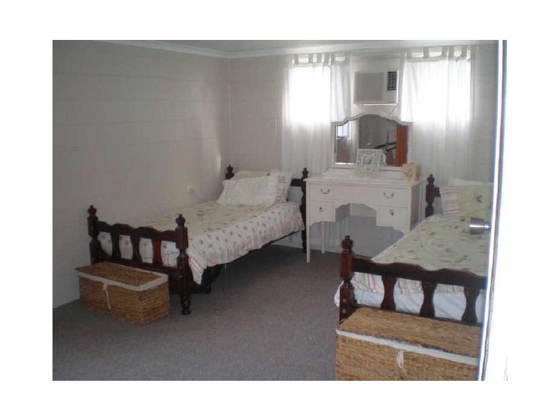 20 Banksia Street, Bowen QLD 4805