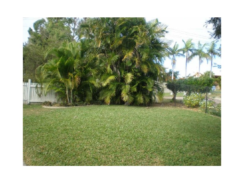 20 Banksia Street, Bowen QLD 4805