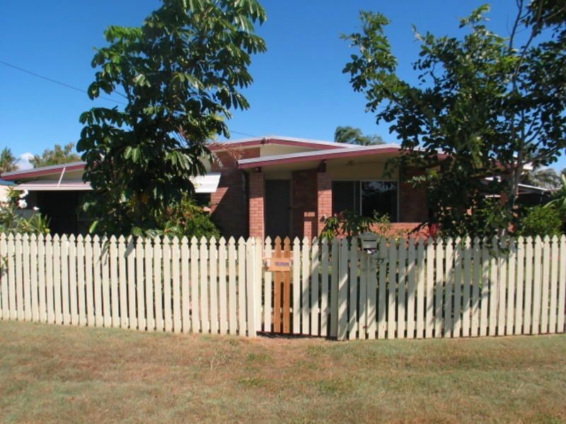77 Whitsunday Street, Bowen QLD 4805