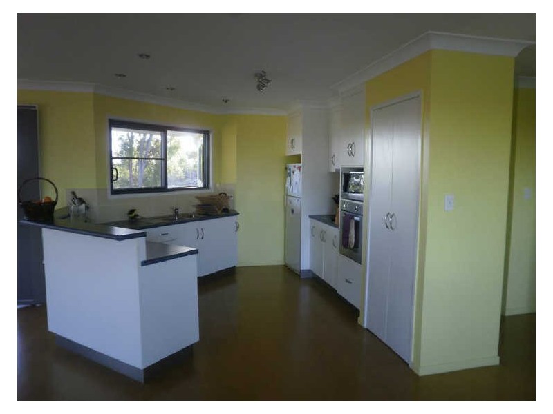 6 Craigie Court, Bowen QLD 4805